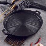 35cm Round Ribbed Cast Iron Frying Pan Skillet Steak Sizzle Platter with Handle