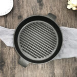 25cm Round Ribbed Cast Iron Frying Pan Skillet Steak Sizzle Platter with Handle